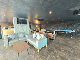 The Tj Hotel
