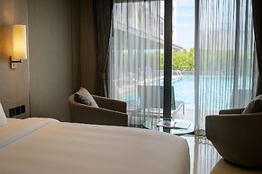 The Tj Hotel