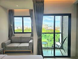 The Tj Hotel