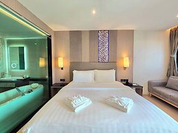 The Tj Hotel