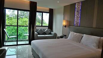 The Tj Hotel