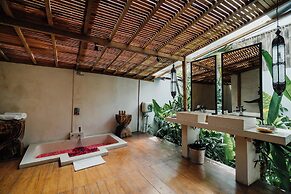 Kropak Canggu