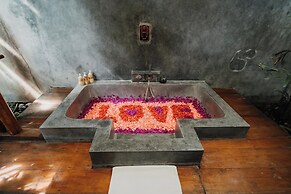 Kropak Canggu
