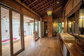 Kropak Canggu