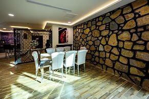 Zaman Homeland Hotel