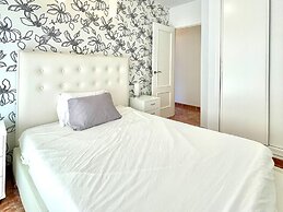Apartment in Roquetas Near Beaches