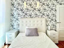 Apartment in Roquetas Near Beaches