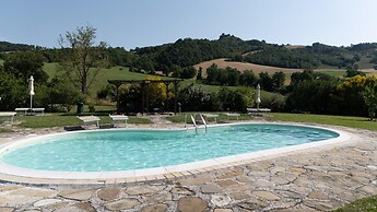 Farmhouse in Carpegna With Private Pool