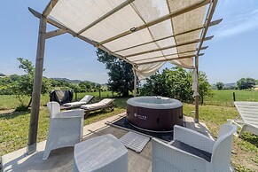 Farmhouse in Carpegna With Private Pool