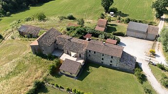Farmhouse in Carpegna With Private Pool