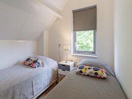 Spacious Holiday Home With Sauna Near Beach