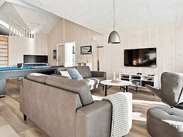 5 Star Holiday Home in Romo