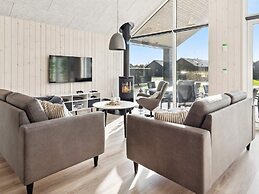 5 Star Holiday Home in Romo