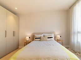 Sunny Villa by Platja Ardiaca