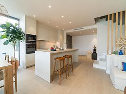 Sunny Villa by Platja Ardiaca
