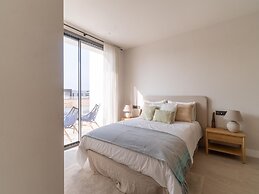 Sunny Villa by Platja Ardiaca