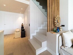 Sunny Villa by Platja Ardiaca