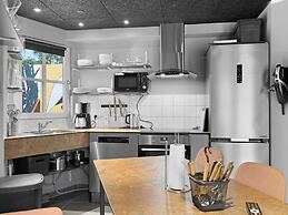 Holiday Home With Creative Workshops