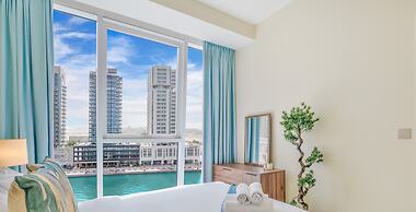 LUX  Pad Executive Suite Canal View 5