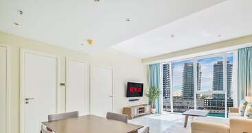 LUX  Pad Executive Suite Canal View 5