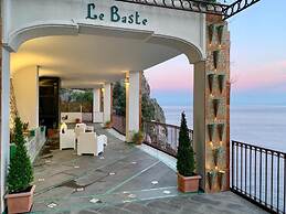 VILLA LE BASTE
