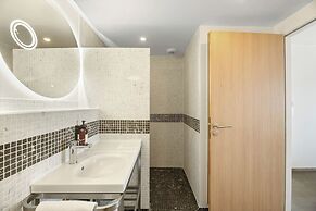 Novaya Suites