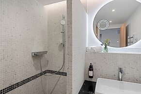 Novaya Suites