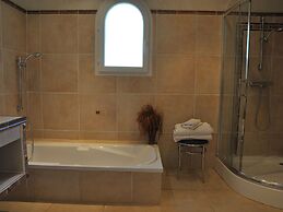 Villa in Moriani-plage With Sea View