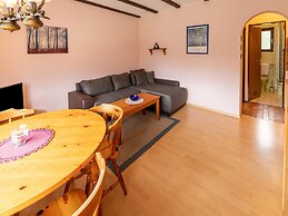 Cozy Bavarian Forest Retreat
