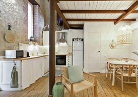 Charming Stone House Near Beach Retreat