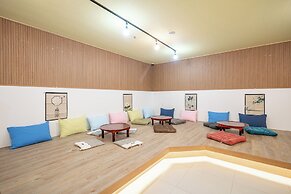 Gyeongju Elegance Hwangridan-gil