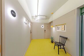 Uhoostay