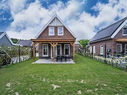 Holiday Home Between Rotterdam and Zeeland