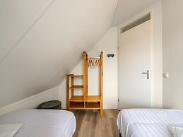 Holiday Home Between Rotterdam and Zeeland