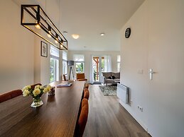 Holiday Home Between Rotterdam and Zeeland