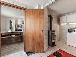 Relaxed Countryside Comfort