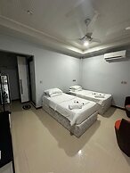 NikainnHimandhoo