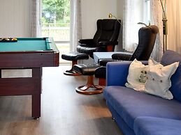 9 Person Holiday Home in Aram