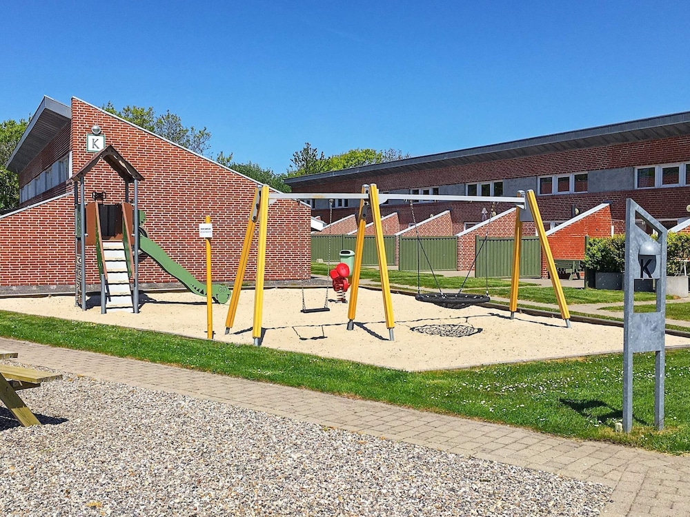 4 Person Holiday Park Home in Hemmet