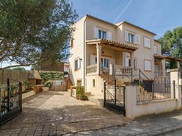 - House In