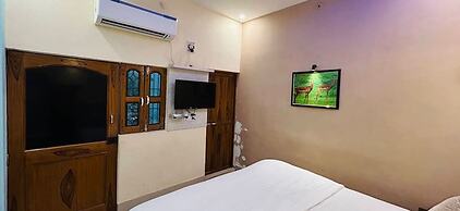 Maya Inn Paying Guest House By GRB