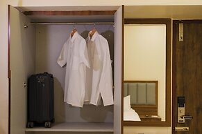 Mcity Elite Suites