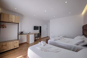 Hotel Erioni