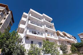 Hotel Erioni