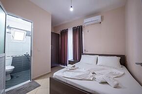 Hotel Erioni