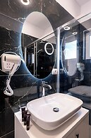 Hotel Erioni