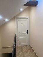 ATTIC ROOM