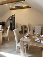 ATTIC ROOM
