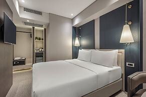 Lunet Old City Hotel