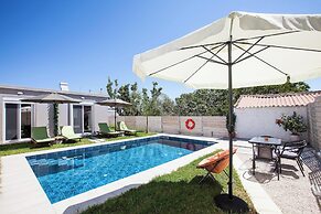 Peponas Residence
